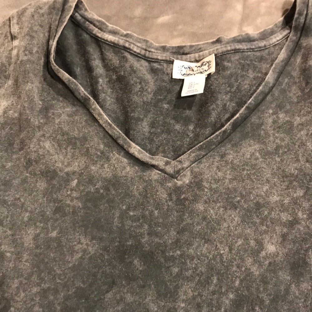 Shirt sleeved T-shirt that would go with jeans!